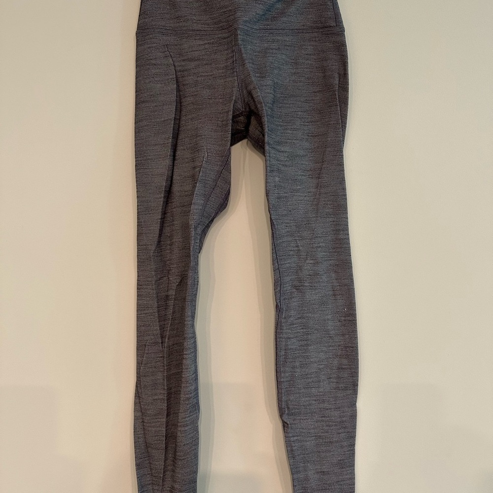 Lululemon Leggings - barely worn! size 6